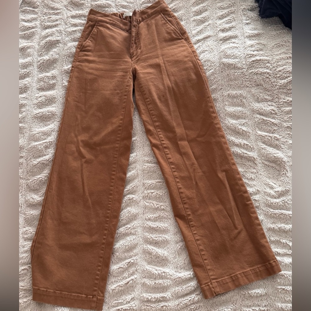 OAK + FORT Cropped Straight-Leg Pants in Brown - Picture 5 of 6